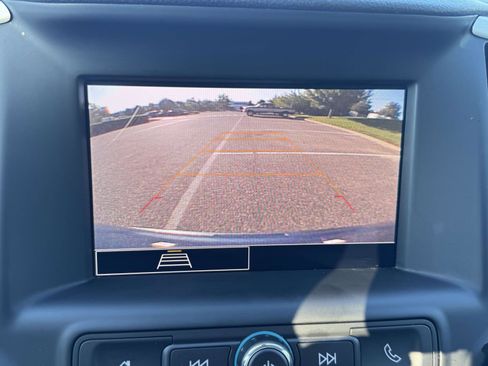 Used 2024 GMC Terrain SLE image 21