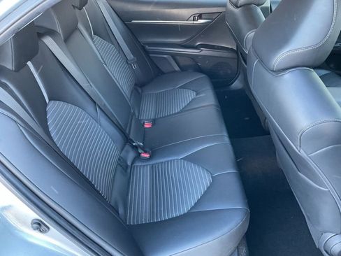 Used 2022 Toyota Camry SE w/ Convenience Package image 19