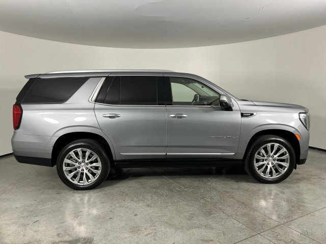 Used 2023 GMC Yukon Denali AWD/4WD image 9