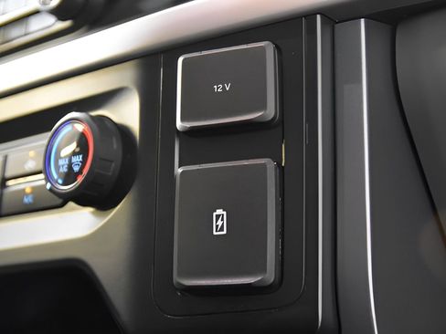 Used 2023 Ford F150 XLT image 26