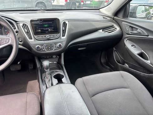 Used 2024 Chevrolet Malibu LT FWD image 12