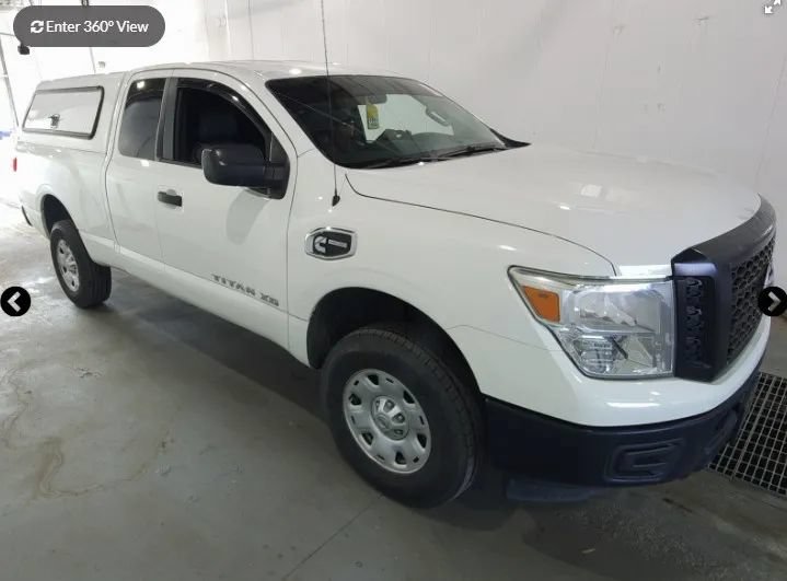 Used 2018 Nissan Titan S RWD image 1