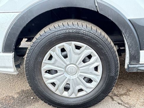 Used 2024 Ford Transit 350 XLT image 29