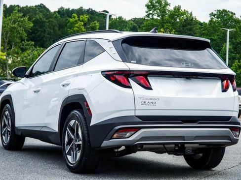 Used 2025 Hyundai Tucson SEL FWD image 11
