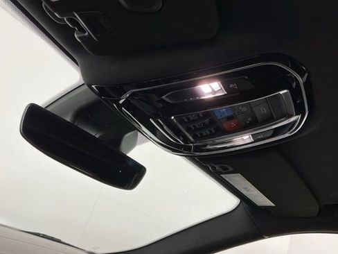 Used 2021 Jeep Grand Cherokee L Summit w/ Luxury Tech Group V AWD/4WD image 24