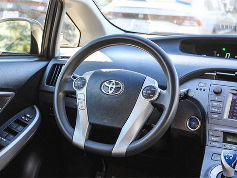Used 2015 Toyota Prius Two image 22