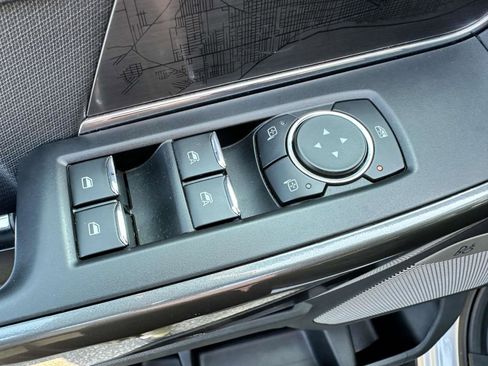 Used 2022 Ford F150 XLT w/ Equipment Group 302A High image 10