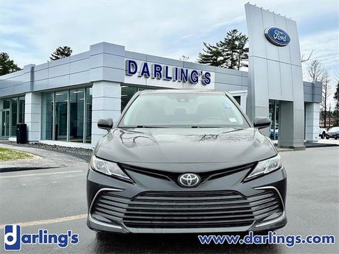 Used 2023 Toyota Camry LE image 2