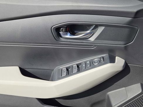 Certified 2025 Honda Accord LX image 21