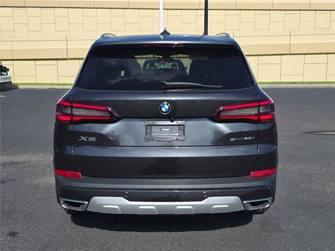 Used 2022 BMW X5 sDrive40i RWD image 4