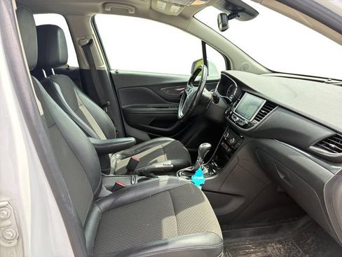 Used 2019 Buick Encore Preferred AWD/4WD image 7
