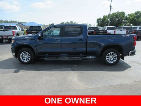 Certified 2022 Chevrolet Silverado 1500 LT w/ Leather Package AWD/4WD image 10