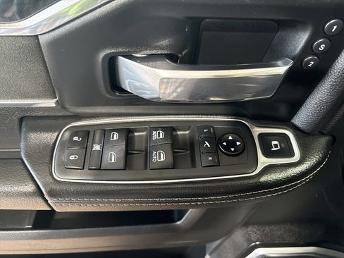 Used 2021 RAM 2500 Laramie AWD/4WD image 13