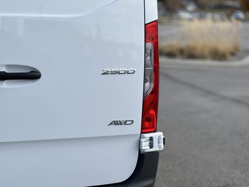 New 2025 Mercedes-Benz Sprinter 2500 image 10