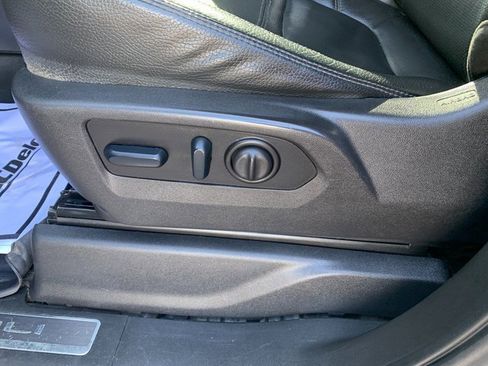 Used 2023 GMC Sierra 2500 Denali w/ Denali Ultimate Package image 17