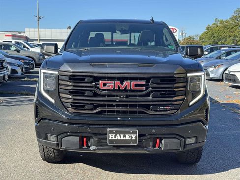 Used 2023 GMC Sierra 1500 AT4X image 25