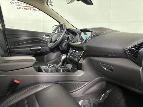 Used 2019 Ford Escape Titanium FWD image 32
