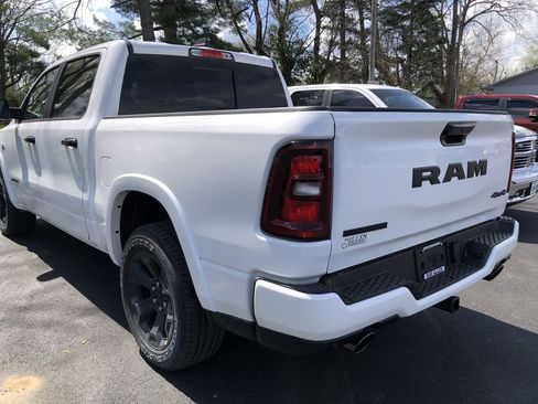 New 2026 RAM 1500 4x4 Crew Cab image 12