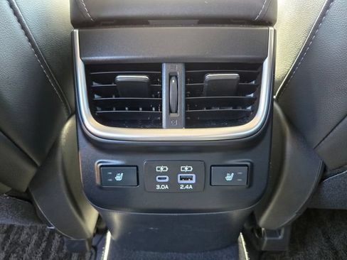 Used 2024 Subaru Outback Limited AWD/4WD image 17