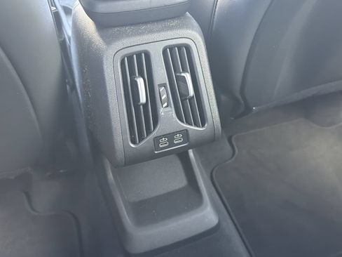 Used 2025 BMW X2 xDrive28i AWD/4WD image 18