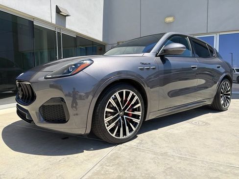 Certified 2023 Maserati Grecale Modena AWD/4WD image 4