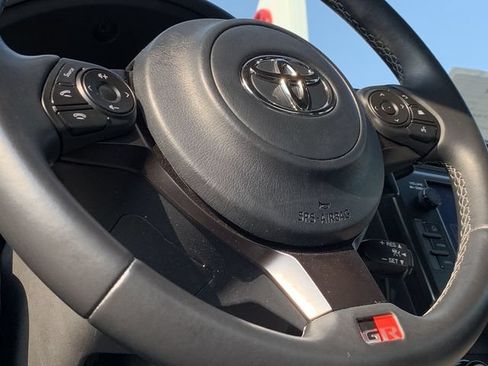 Used 2024 Toyota GR86 RWD image 19