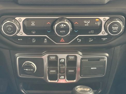 Used 2019 Jeep Wrangler Unlimited Sport S AWD/4WD image 77