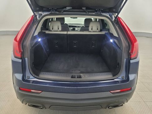 Used 2019 Cadillac XT4 Luxury w/ Cold Weather Package image 29