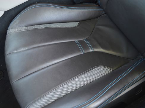 Used 2019 BMW i8 Coupe image 27