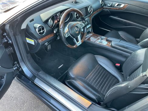 Used 2013 Mercedes-Benz SL 550 image 19