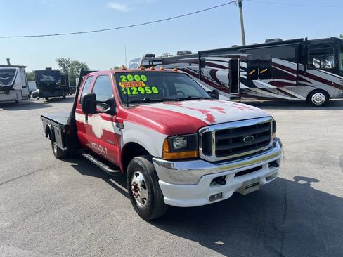 Used 2000 Ford F350 4x4 SuperCab DRW Super Duty image 3