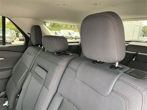 New 2025 Ford Explorer Active image 19