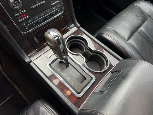 Used 2016 Lincoln Navigator Reserve image 23