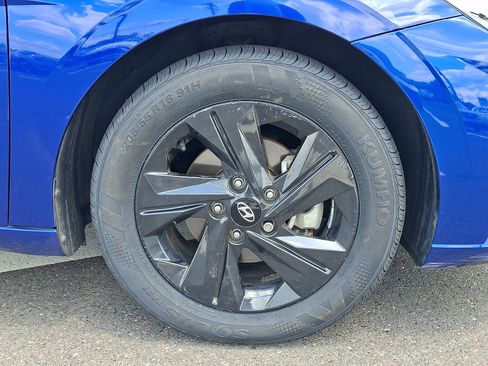 Certified 2023 Hyundai Elantra SEL FWD image 8
