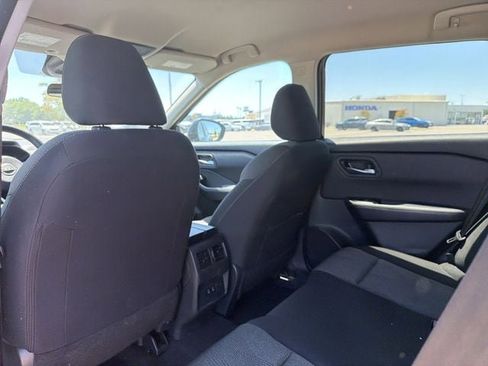 Used 2024 Nissan Rogue SV FWD image 13