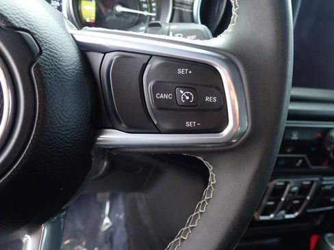 Used 2023 Jeep Wrangler Sahara image 14