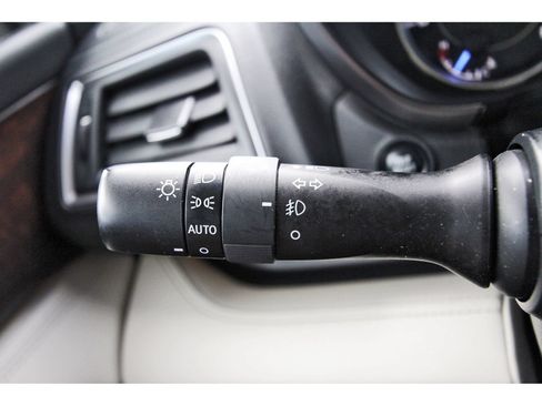 Used 2021 Subaru Ascent Touring AWD/4WD image 22