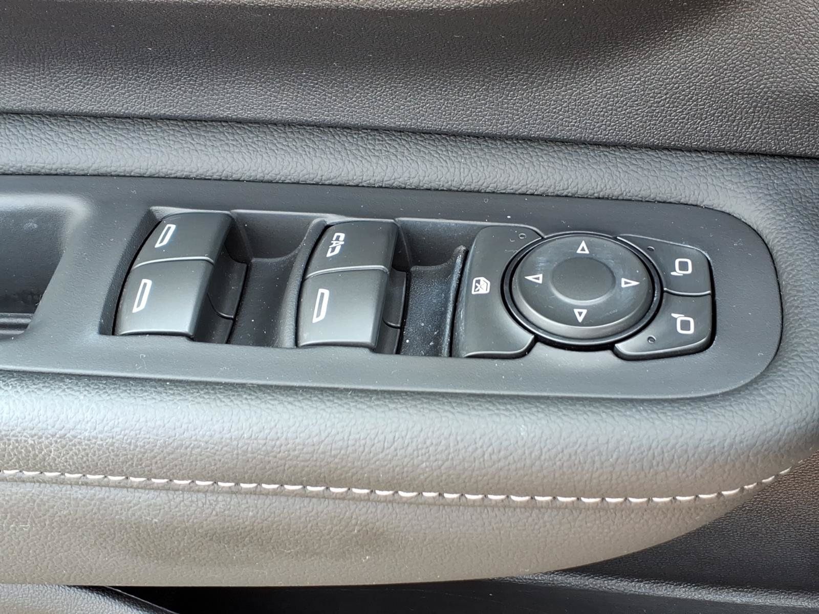 Certified 2024 GMC Terrain SLE w/ Driver Convenience Package FWD image 22