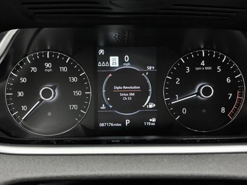 Used 2020 Land Rover Range Rover Evoque S image 40