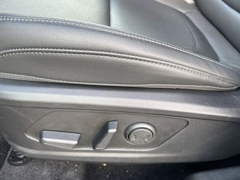 Used 2025 Hyundai Santa Cruz SEL image 12