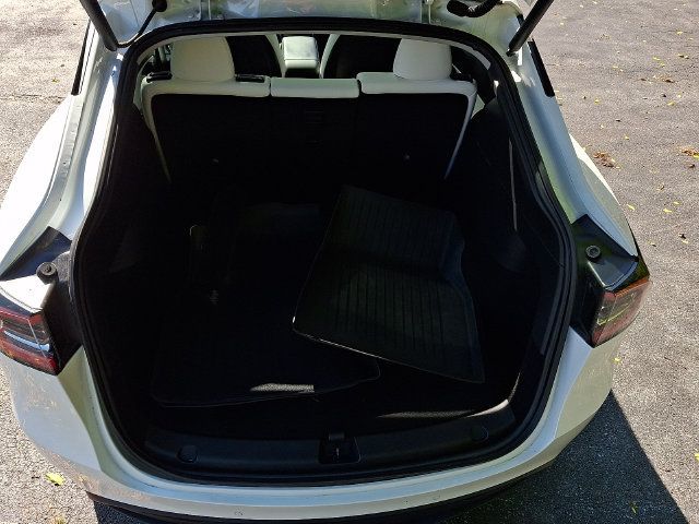 Used 2021 Tesla Model Y Long Range AWD/4WD image 44