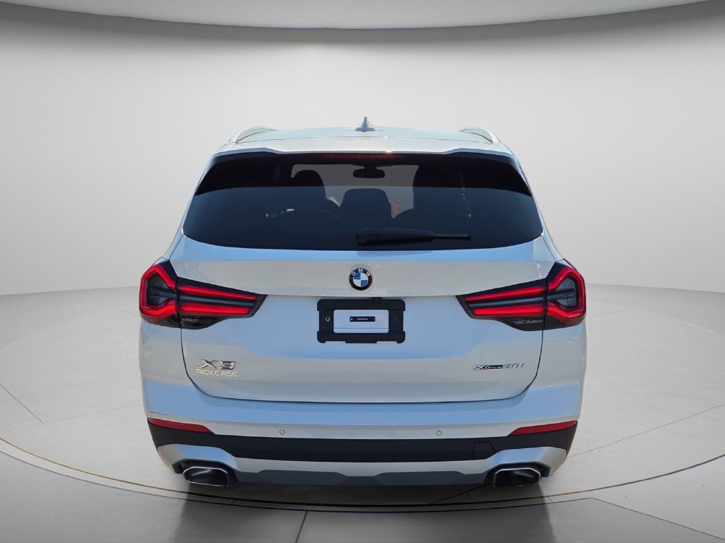 Used 2024 BMW X3 xDrive30i w/ Premium Package AWD/4WD image 5
