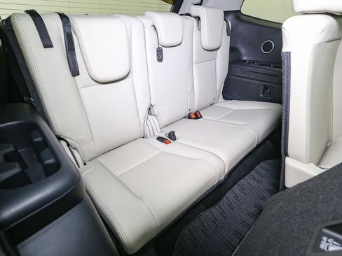 Used 2020 Subaru Ascent Limited w/ Technology Package image 24