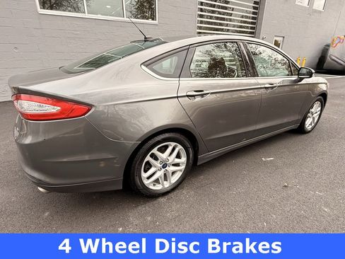 Used 2014 Ford Fusion SE image 8