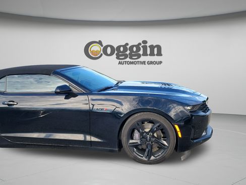 Used 2022 Chevrolet Camaro LT w/ RS Package RWD image 10