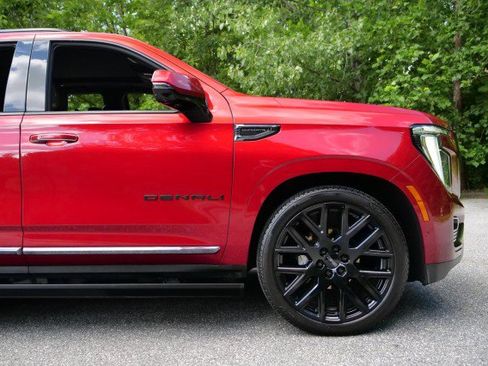 Used 2025 GMC Yukon Denali Ultimate AWD/4WD image 59