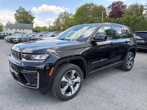 New 2026 Jeep Grand Cherokee Limited AWD/4WD image 4