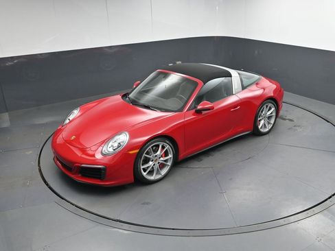 Used 2019 Porsche 911 Targa 4S image 34