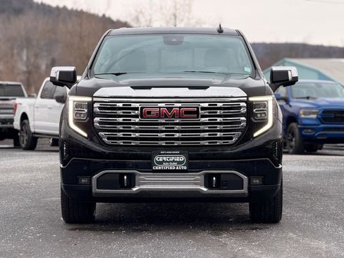 Used 2022 GMC Sierra 1500 Denali w/ Denali Reserve Package image 2