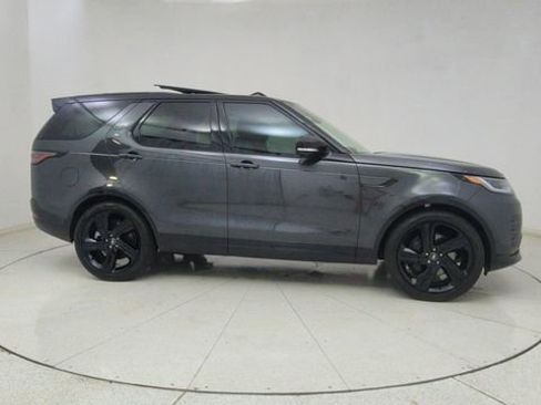 Used 2024 Land Rover Discovery Dynamic SE AWD/4WD image 66